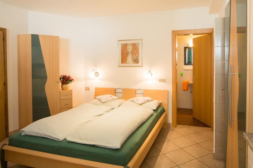 Appartment Plottenbaeck Campo Tures Bagian luar foto