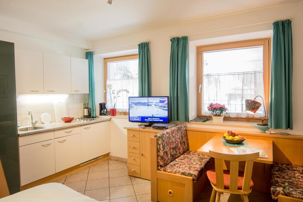 Appartment Plottenbaeck Campo Tures Bagian luar foto